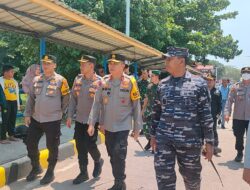 Kapolda Kep.Babel Didampingi Kapolres Bangka Barat Bersama Forkopimda Melakukan Pengecekan Arus Mudik Lebaran Dipelabuhan Tanjung Kalian