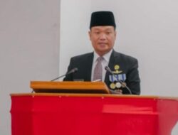 Wakil Bupati Humbahas Hadiri Pengambilan Sumpah Janji PAW Anggota DPRD Darwin Marbun