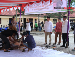 Kapolres Humbahas & Anggota Laksanakan Sholat Idul Adha 1444H Di Masjid Al Muhajirin