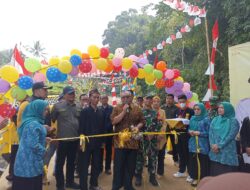 Bupati Sukabumi Resmikan Jembatan Penghubung Cikiray- Mekar Nangka