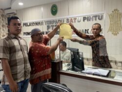 Warga Puloe ie dan Ujong Sikuneng Antar Berkas Penolakan Eksekusi Lahan Ke Pengadilan Negeri Suka Makmue