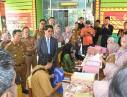 Bupati Lampung Utara Tegaskan Komitmen Pendidikan Bersih dan Transparan Saat Tinjau Langsung Pelaksanaan SPMB di Sejumlah Sekolah