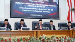 Raperda DPRD Kabupaten Sukabumi Bersama Bupati Mendengarkan Pidato Presiden Republik indonesia
