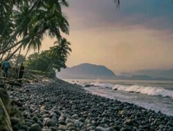 Pantai Kumala Palabuhanratu Tempat Asik Buat Nongkrong Yang Lagi Virall