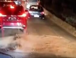 KORBAN LAGI! Lubang Maut di Jalan Sei Ladi Batam Telan Pengendara Motor, Warga Desak Tanggung Jawab Pemerintah