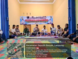 Perkuat Sabuk Kamtibmas, Kapolsek Seputih Banyak Terus Gencarkan PMK di Tengah Warga