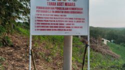 Pematokan Lahan Oleh TNI-AU Tuai Protes Masyarakat Bakung Udik Gedung Meneng.