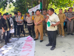 Ketua DPRD Kab,Sukabumi Temui Aksi Demonstrasi Mahasiswa Dari HMI Di Gedung DPRD, Ini Dia Tuntutannya