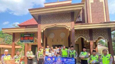 Semarak HUT Lalu Lintas Bhayangkara Ke-71 Satlantas Polres Tulang Bawang Berbagi, Peduli, Serta Edukasi Ke Masyarakat .